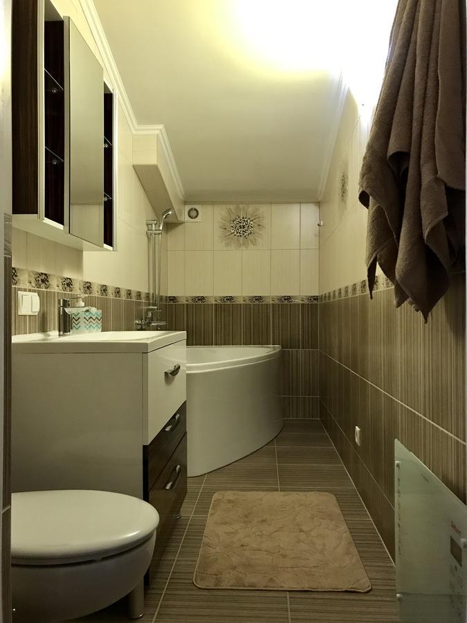 Panoramic View Top Floor Apartment In The City Center Moekatsjeve Buitenkant foto
