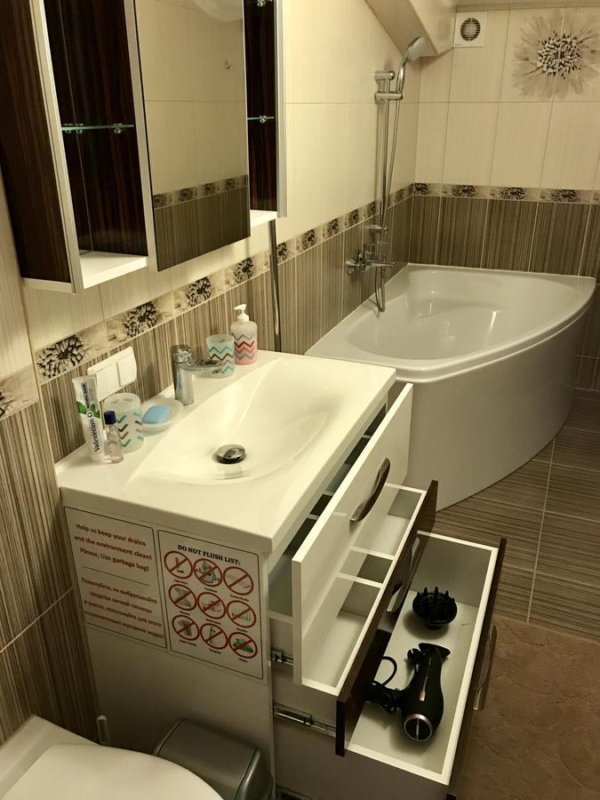 Panoramic View Top Floor Apartment In The City Center Moekatsjeve Buitenkant foto