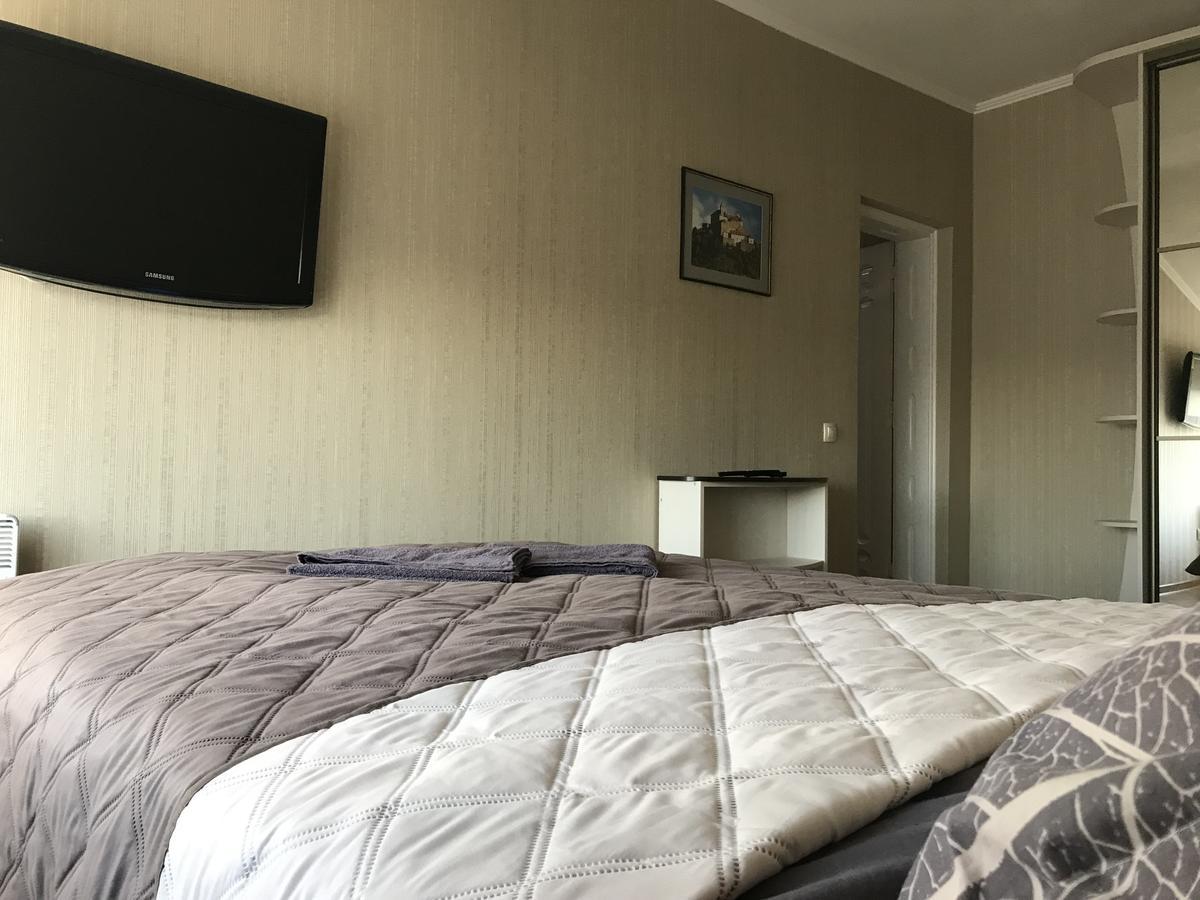 Panoramic View Top Floor Apartment In The City Center Moekatsjeve Buitenkant foto