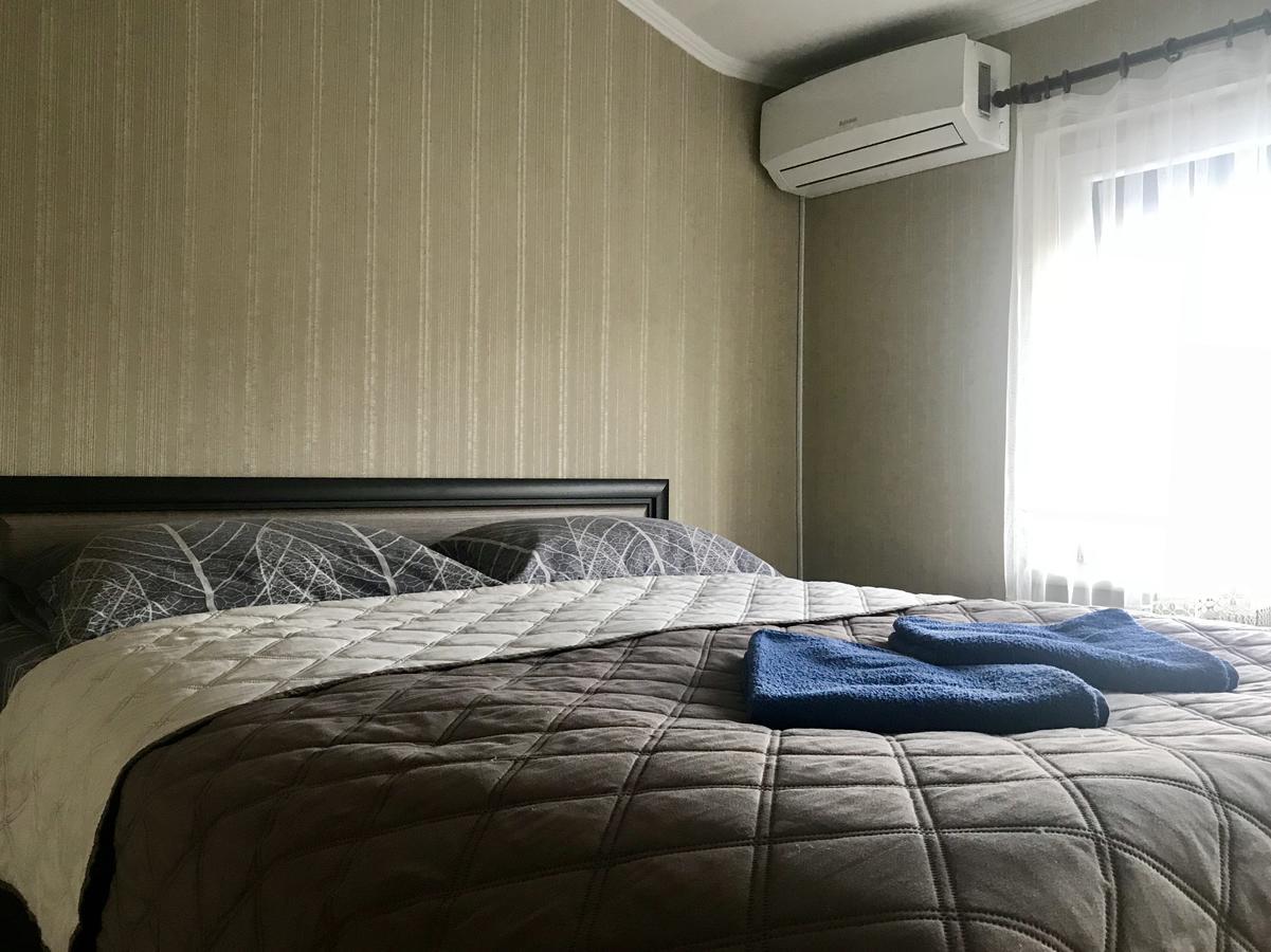 Panoramic View Top Floor Apartment In The City Center Moekatsjeve Buitenkant foto